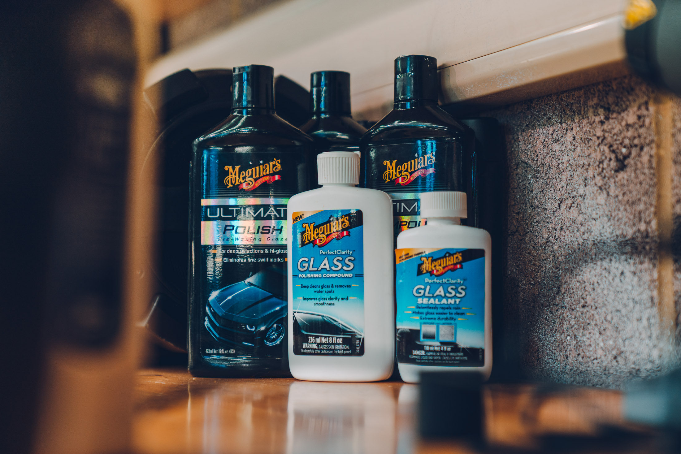 Meguiar's - For that extra gloss and depth before you wax - Ultimate Polish.  Bring out the true depth and richness in your paint, especially on darker  colors, with this easy to